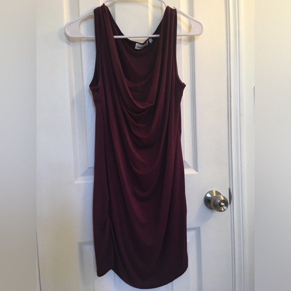 Burgundy nursing top - Picture 2 of 10